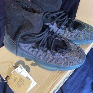 Adidas Yeezy BSKTBL